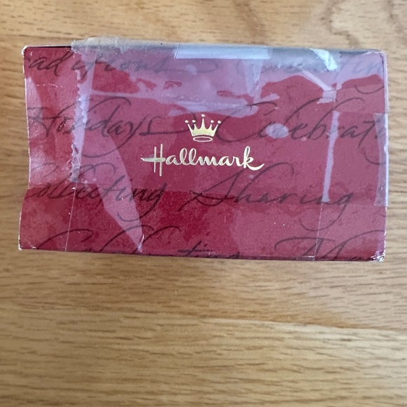 Hallmark Mischievous Kittens Ornament Collectors Series Dated 2000 - Picture 9 of 9